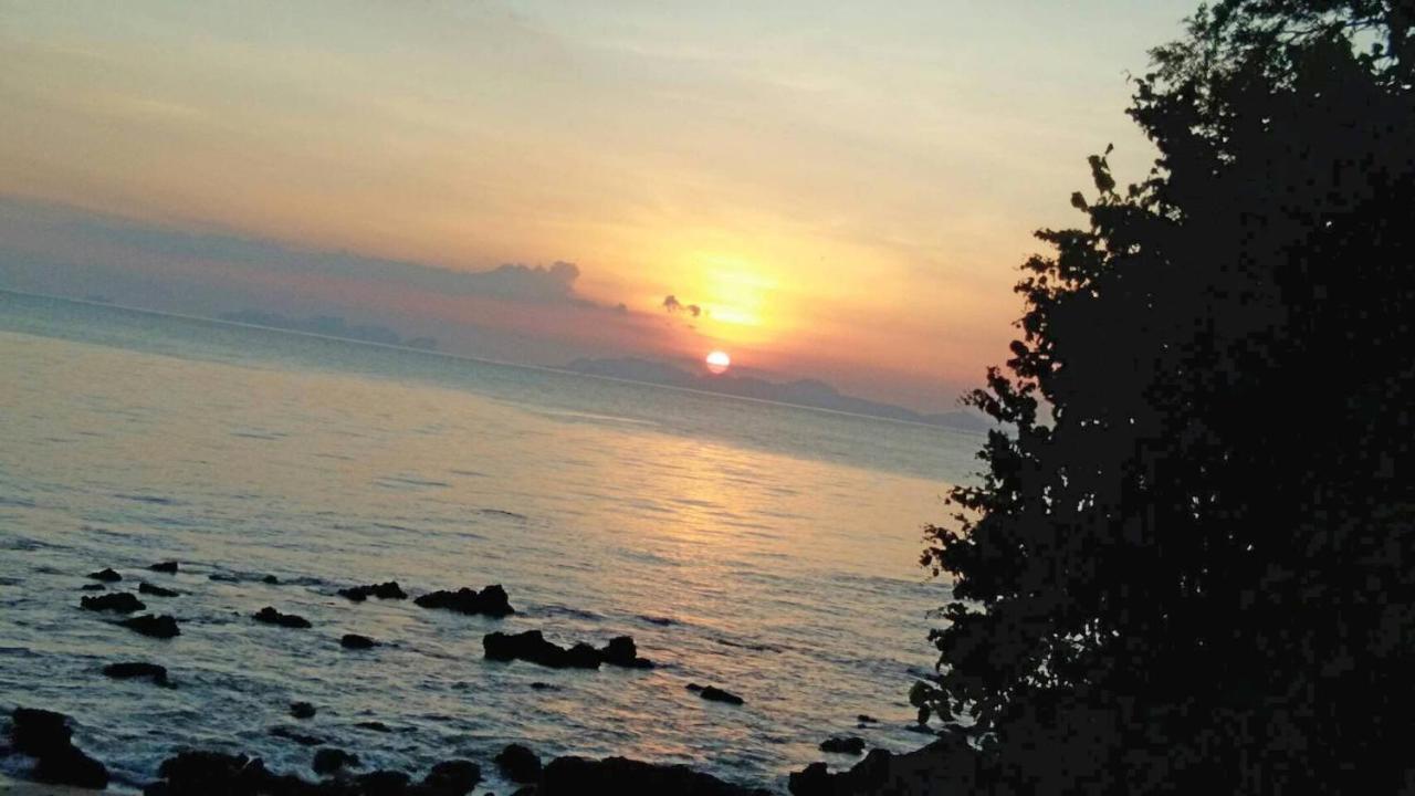 Koh Jum Aosi Beach View Exterior photo